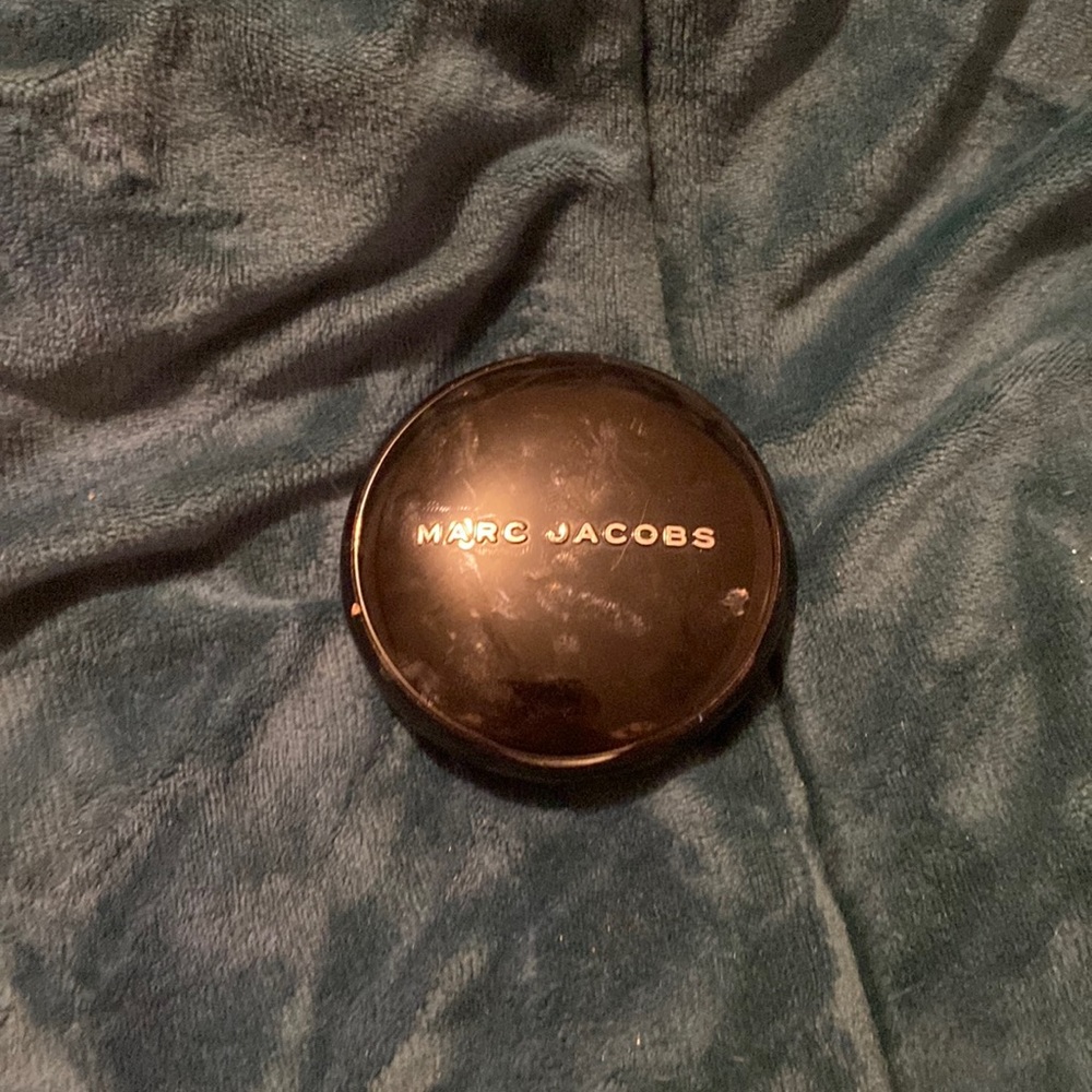 Marc Jacobs single eyeshadow in Prim-o!
